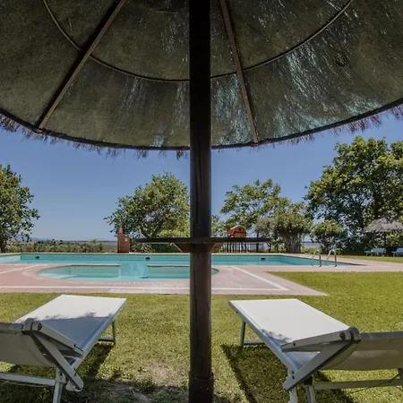 Ξενοδοχείο με διαμερίσματα La Vedetta Country 3*