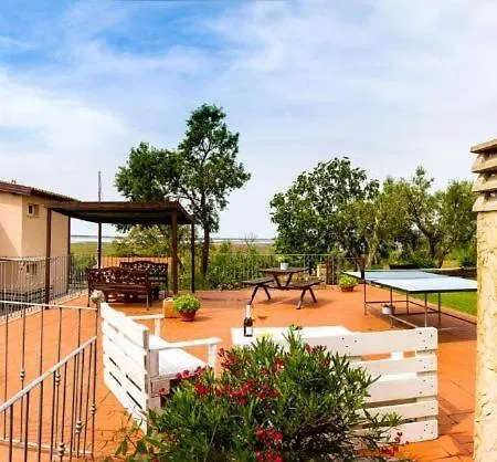 Ξενοδοχείο με διαμερίσματα La Vedetta Country 3*