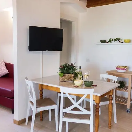 La Vedetta Country Ξενοδοχείο με διαμερίσματα 3*